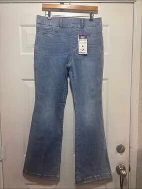 Gloria Vanderbilt Shape Effect Pull On Light Blue Flared Jeans